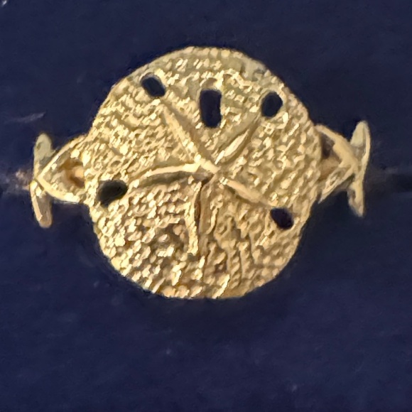 Authentic 14 KT Solid Gold Sand Dollar w/Starfish Ring Size 7.5 Brand New in Box - Picture 6 of 8